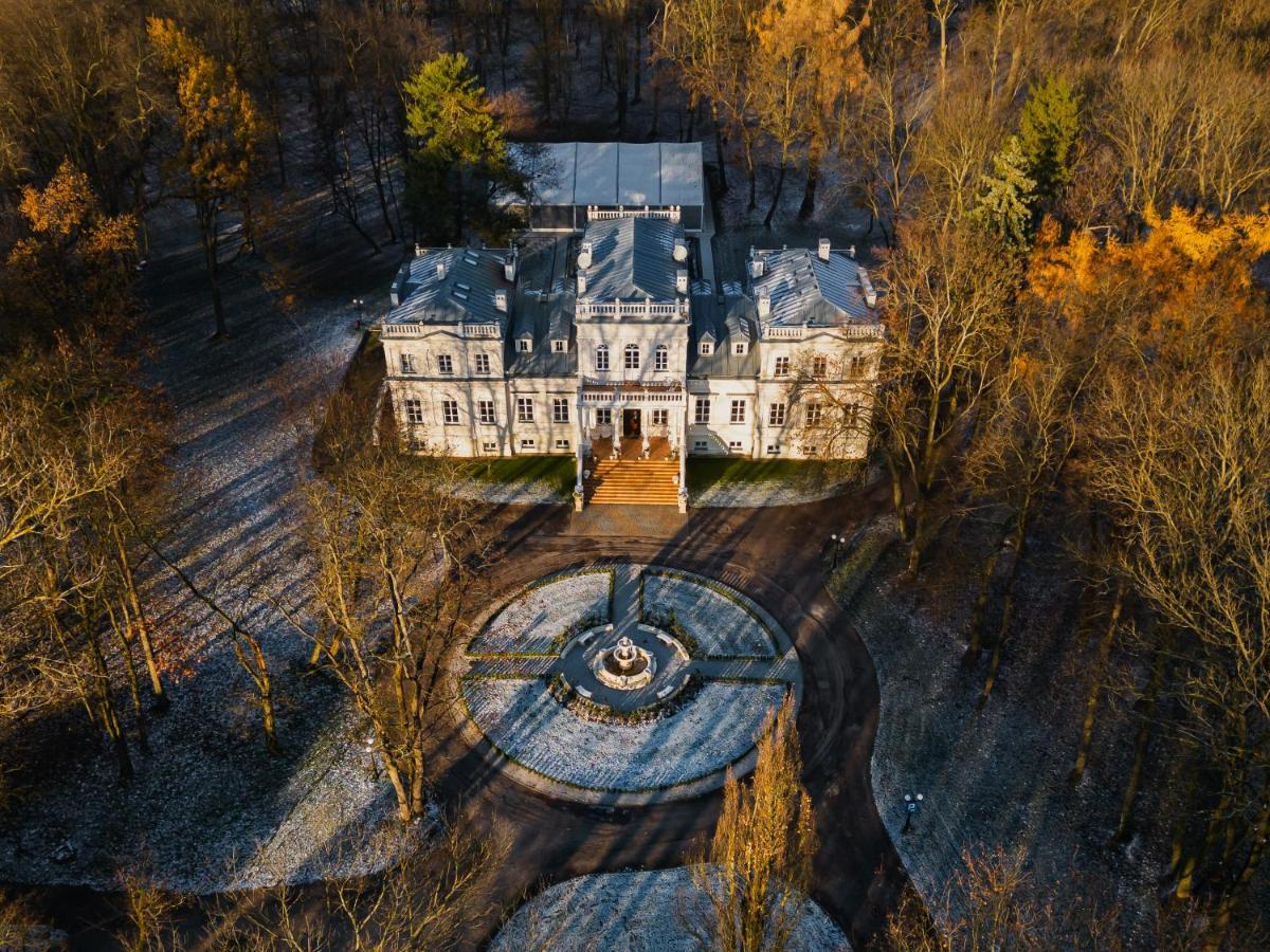 Palac Chojnata Wola Chojnata Exterior foto