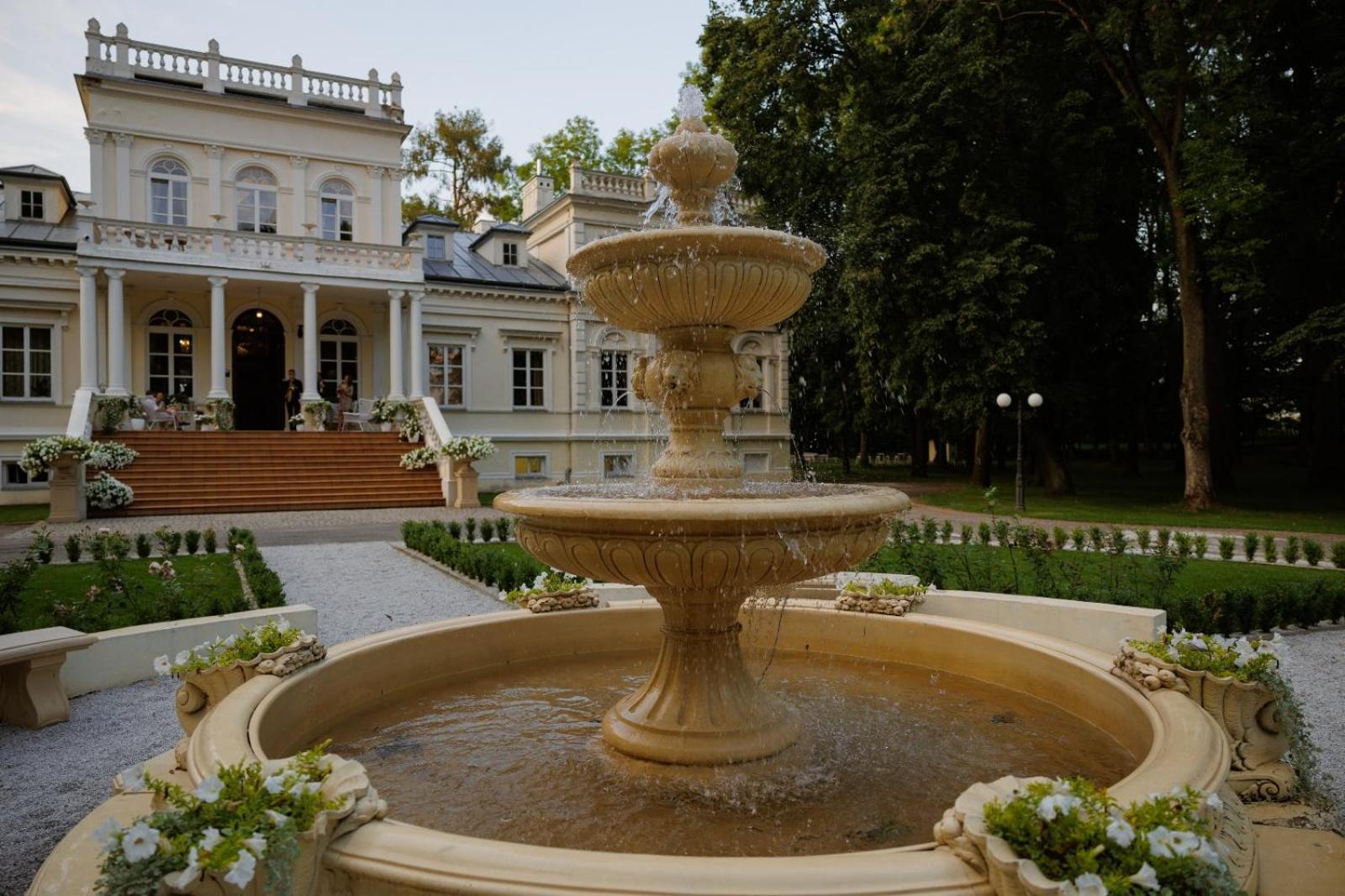 Palac Chojnata Wola Chojnata Exterior foto