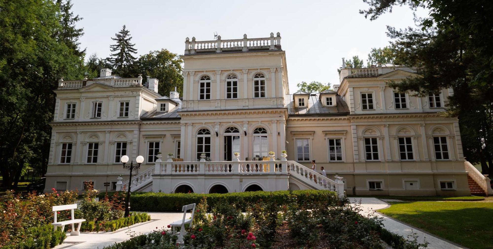 Palac Chojnata Wola Chojnata Exterior foto